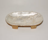 Sauce serving plate in wood and shell
