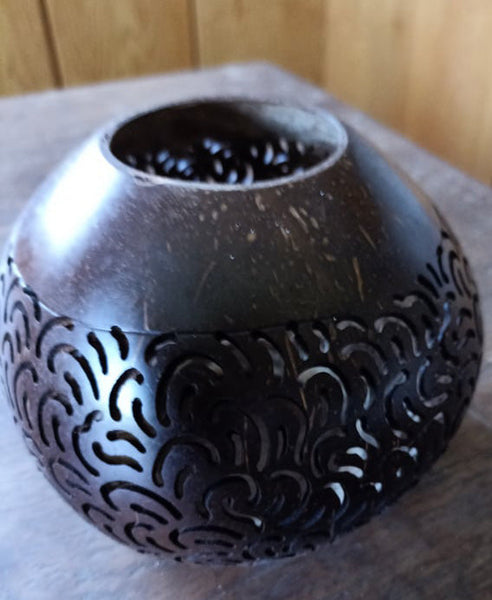 Carved Coconut Shell For T-Light (3 Colors)