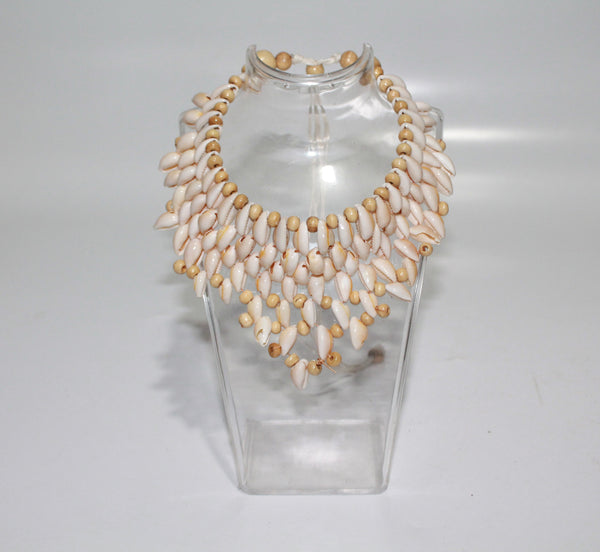 Small Necklace With Shell