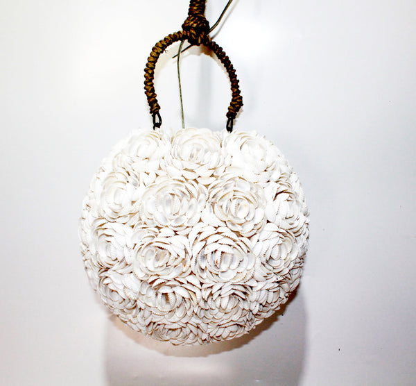 Round Hanging Shell Lamp