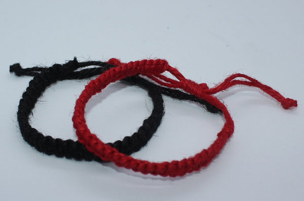 Bracelet from Yarn