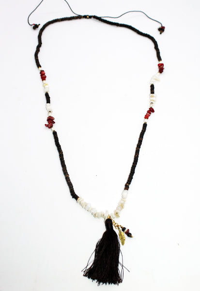 Necklace from Coco Beads and Artificial Stone