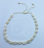 Choker necklace with shell