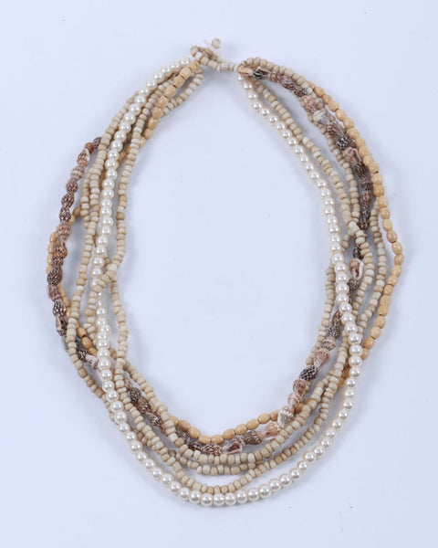 Beads and shell necklace White